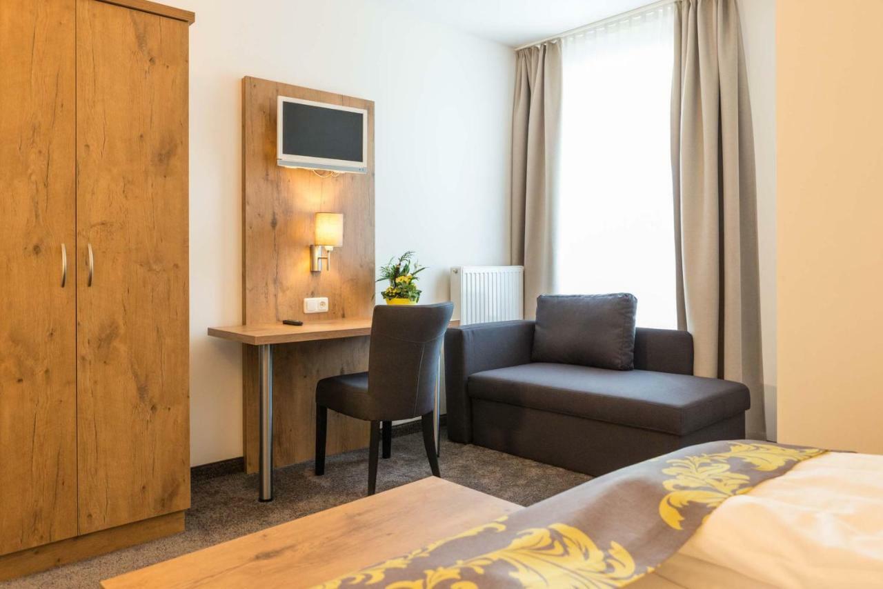 Hotel Haunstetter Hof Аугсбург Экстерьер фото